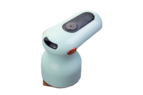 Handle garment steamer